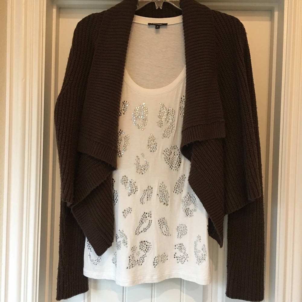 Express White Tee with Leopard Rhinestone Details - Picture 3 of 5